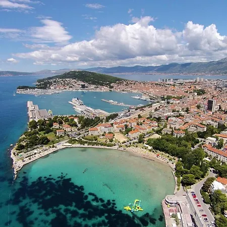 Apartments With A Parking Space Split - 11690