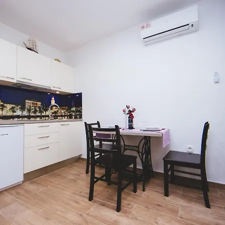 Apartments With A Parking Space Split - 11690